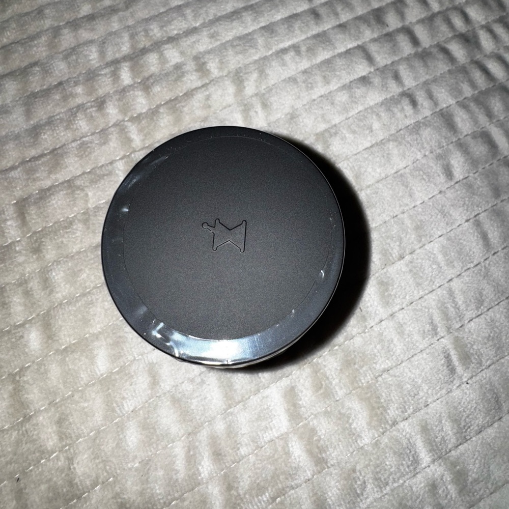 Perricone MD Face Finishing & Firming Moisturizer - Black and White - Picture 4 of 4